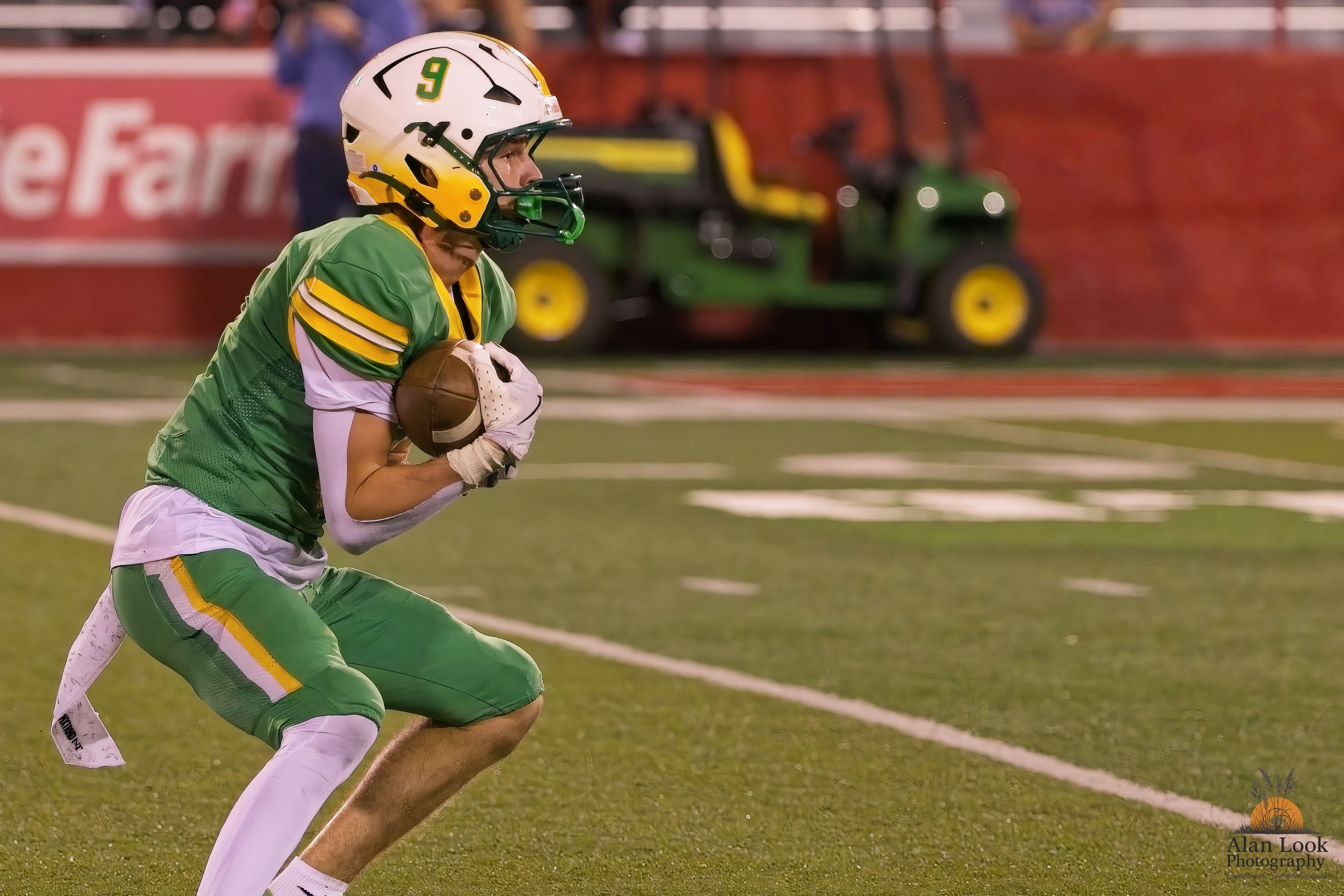 University High School Pioneers action - McLean County Sports Photography by Alan Look